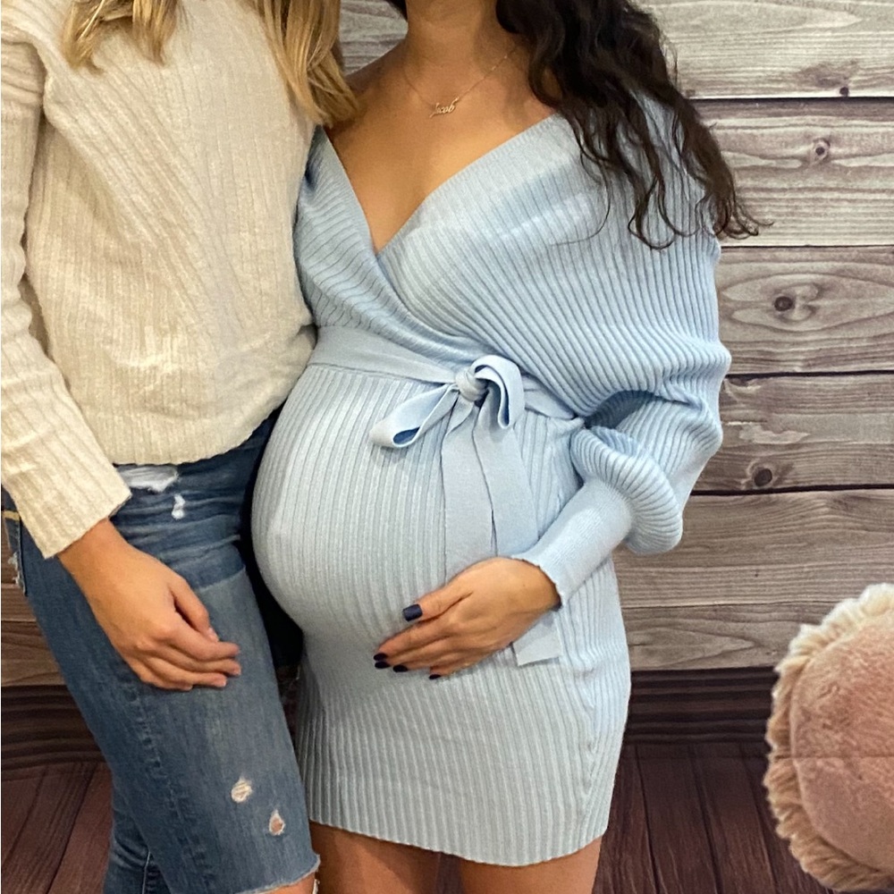 Maternity Women's Light Blue Sweater - Picture 2 of 4